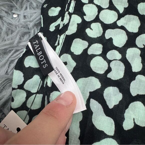 Talbots Animal Print Scarf O/S NWT - Picture 4 of 5